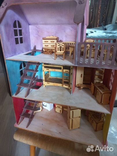 Домик кукольный