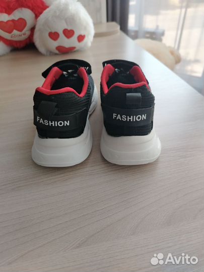 Кроссовки летние на мальчика