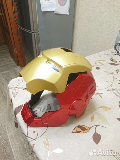 Шлем железного человека