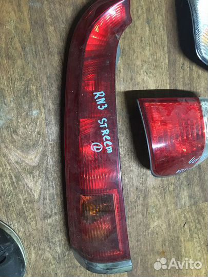 Фонарь задний левый Honda Stream