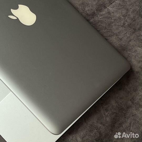 MacBook Pro (13 дюймов)