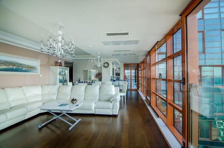 3-к. квартира, 145 м², 11/12 эт.