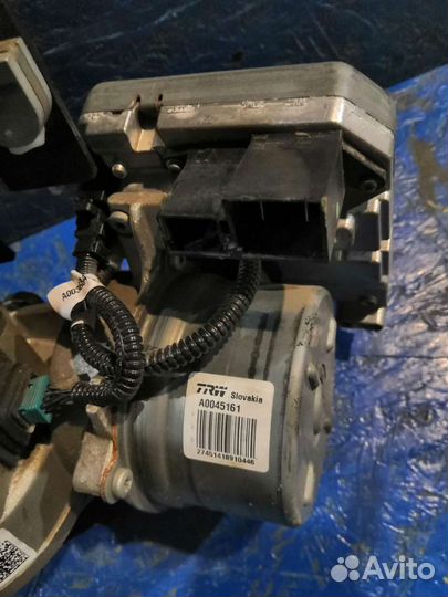 Колонка рулевая Skoda Rapid 2013