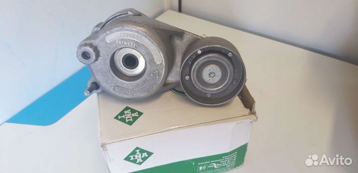 Натяжной механизм с роликом