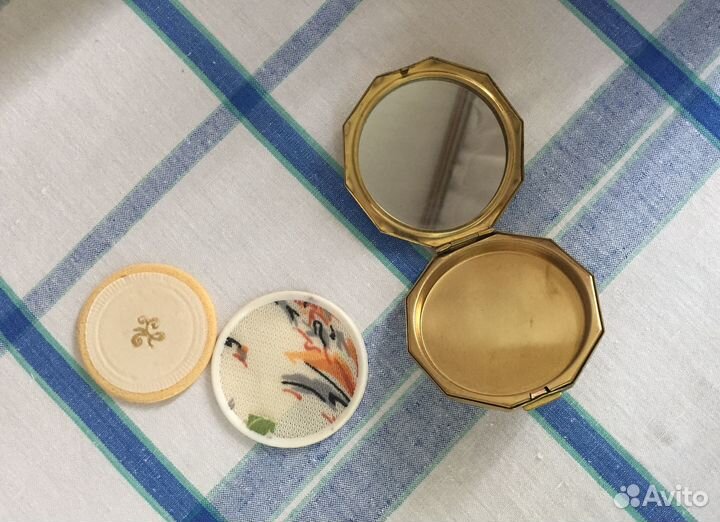 Пудреница СССР