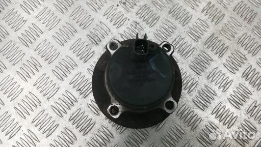 Ступица задняя левая volvo V50 MW (93X08LZ01)