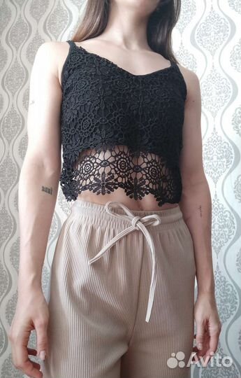 Топ на тонких бретелях