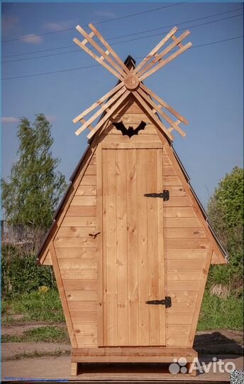 Уличный туалет с установкой