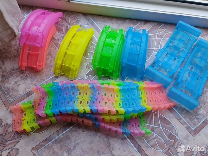 Гоночная трасса с машинкой