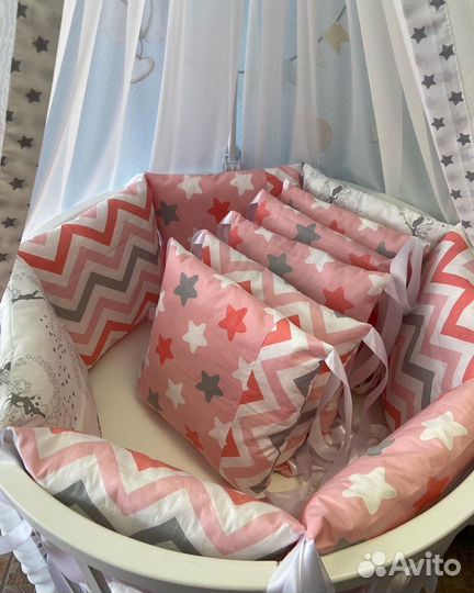 Бортики на кроватку новые