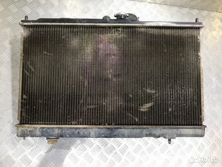 Радиатор двс Mitsubishi Lancer Cedia седан 2000
