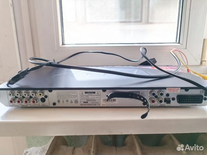 DVD-плеер BBK DV628SI