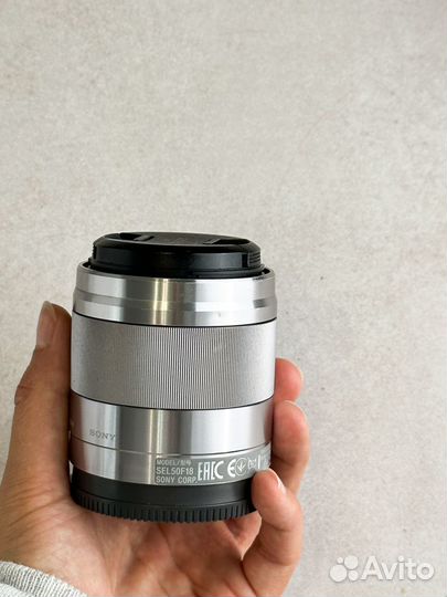 Объектив Sony 50mm f/1.8