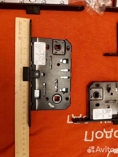 Замок для межкомнатной двери