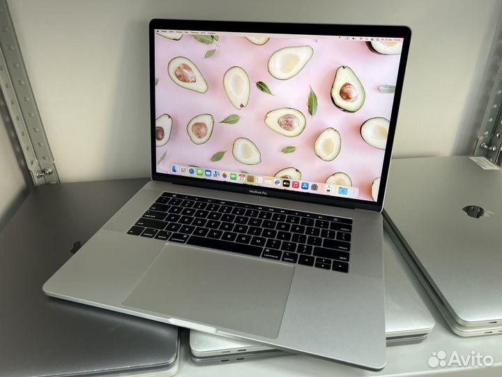 MacBook Pro 15 2019 i9/32/512Gb 256 циклов