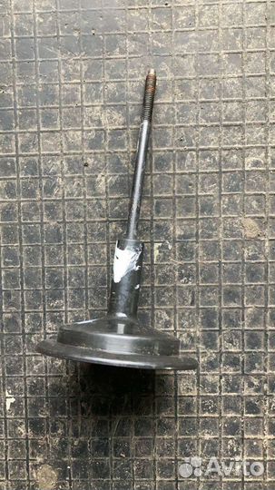 Крепление запасного колеса седан Форд фокус 2