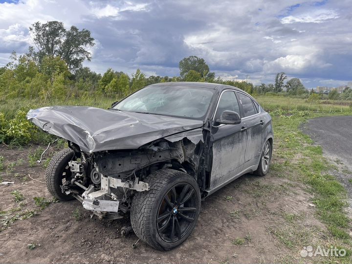 BMW X6 3.0 AT, 2018, битый, 57 000 км