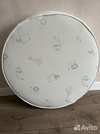 Два матраса (детский круглый и овальный )