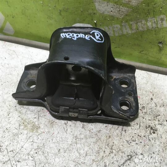 Опора двигателя правая Рено Меган 2