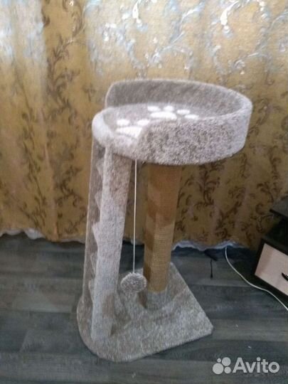 Лежанка -когтеточка для кошек крупных пород