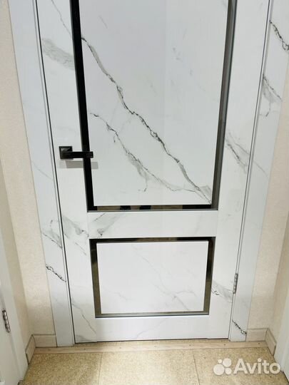 Дверь красивая