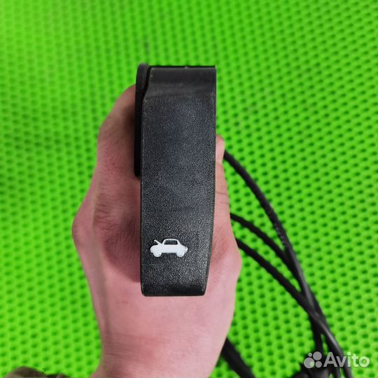 Замок капота с тросиком Cadillac Escalade GMT800