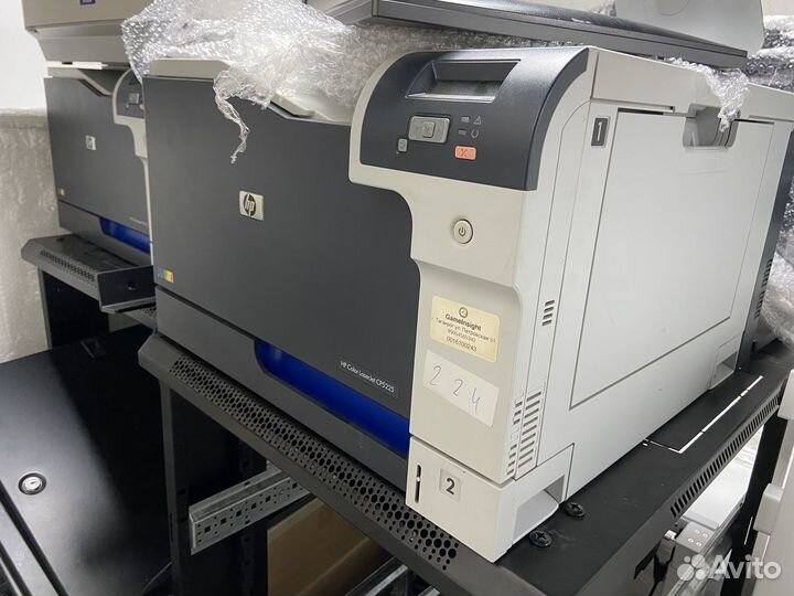 Техника и мебель компании Game Insight