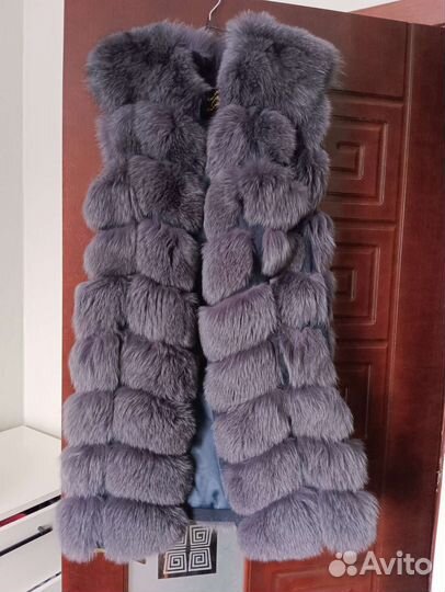 Жилетка меховая женская 46