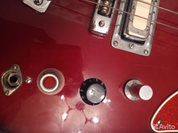 Бас гитара Урал