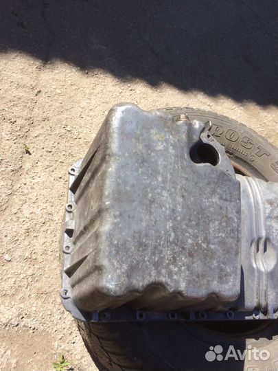 Поддон картер двигателя Mercedes