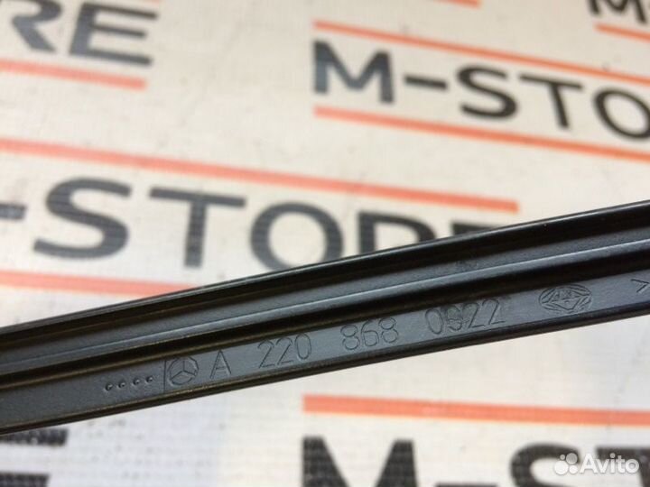 Направляющая ремня безопасности задняя