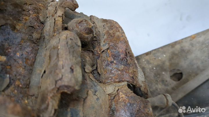 Балка подвески задняя Nissan Juke