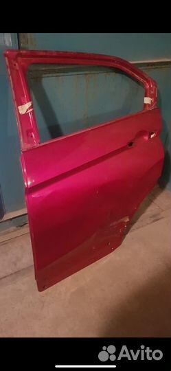Дверь задняя левая