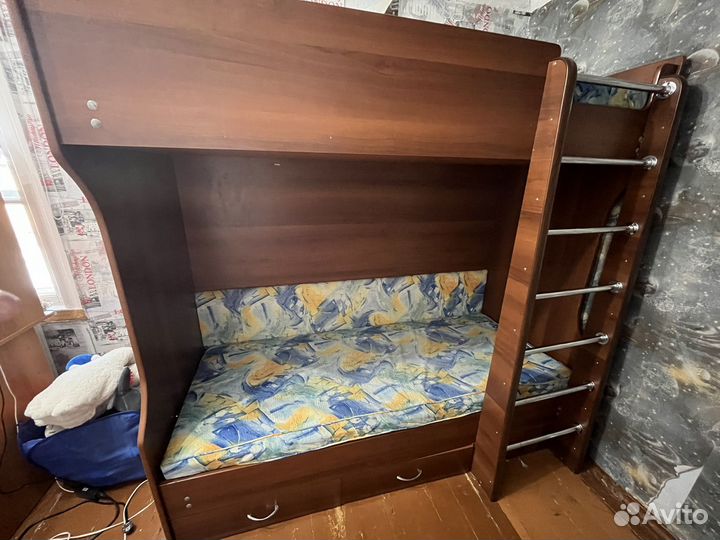 Двухъярусная кровать бу