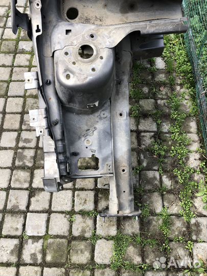 Лонжерон правый Ford Focus 3 / Форд Фокус 3