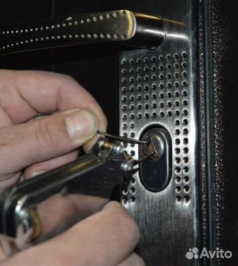 Вскрытие замков дверей/ Ремонт и замена замка