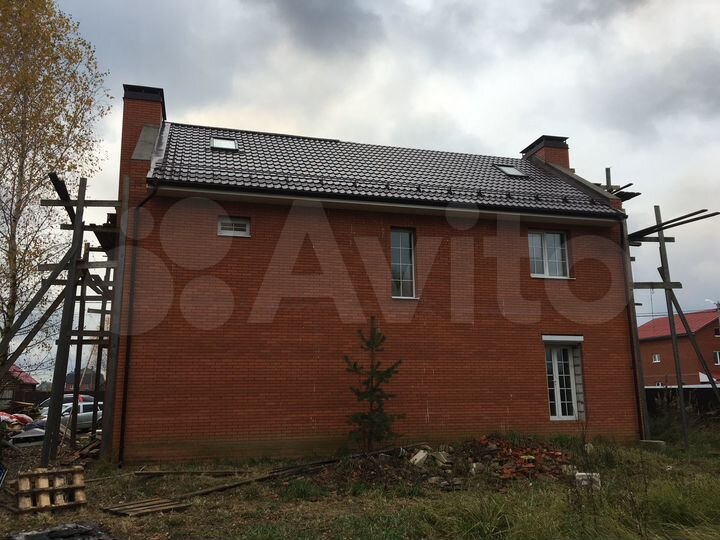 Дом 300 м² на участке 10 сот.