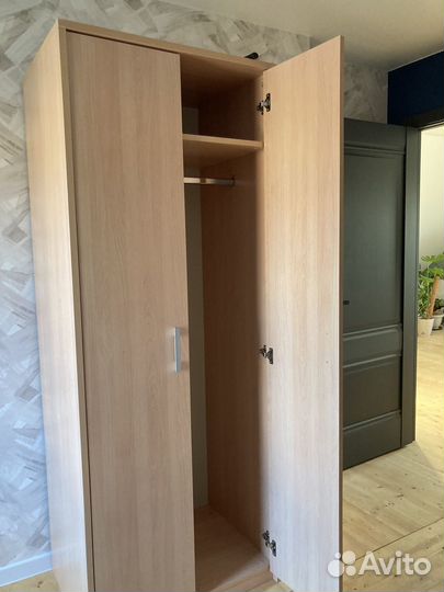 Шкаф распашной новый