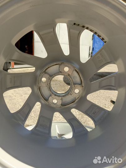 Литые диски r15 LADA vesta