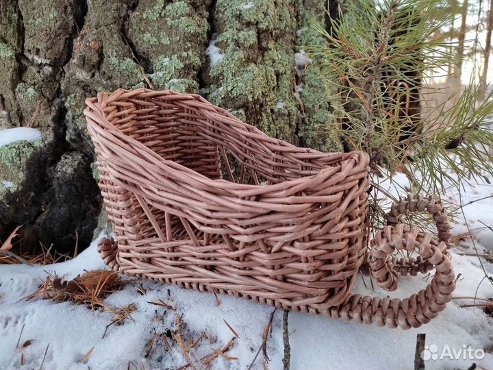 Сани плетеные