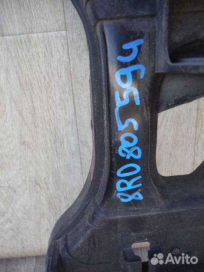 Телевизор (панель передка) №2 Аudi Q5 2009