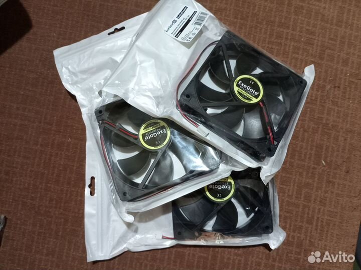 Кулеры gigabyte(1070), 80*80*25 59шт