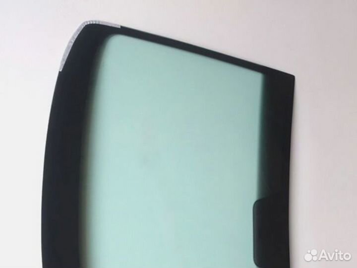 Лобовое ветровое стекло Фольксваген Поло 2010 - нв