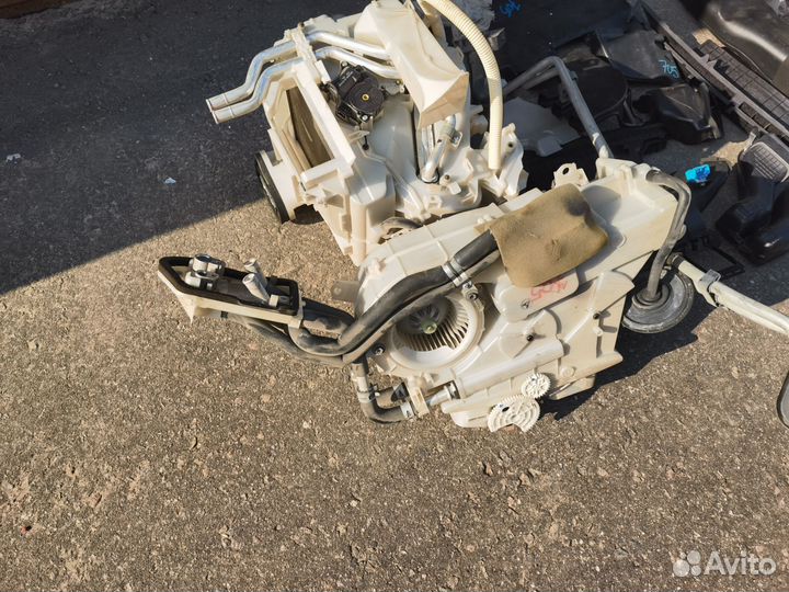 Печка салона передняя и задняя Voxy/Noah