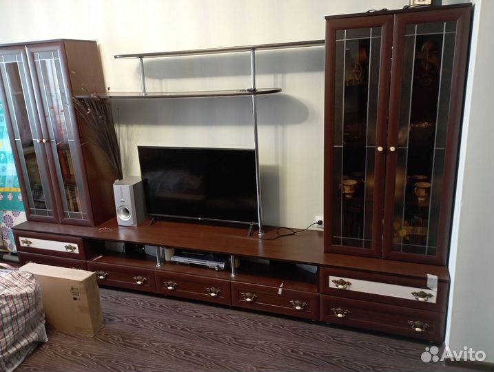 Стенка в гостиную бу