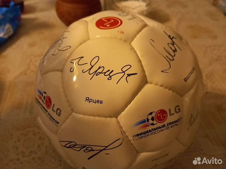Футбольный мяч оригинал