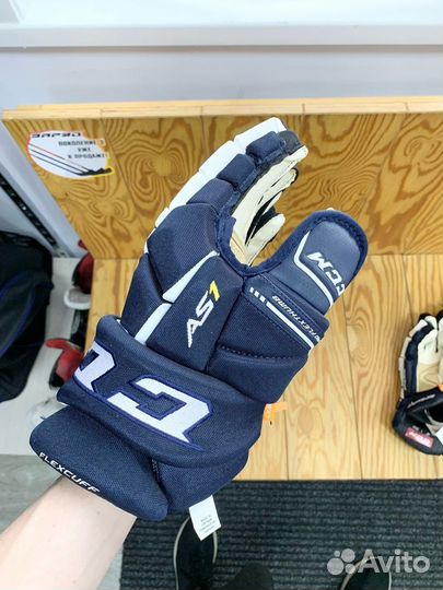 Краги хоккейные CCM Super Tacks AS1 SR 13