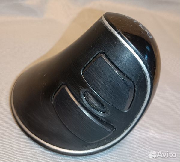 Безпроводная вертикальная игровая мышь Delux M618