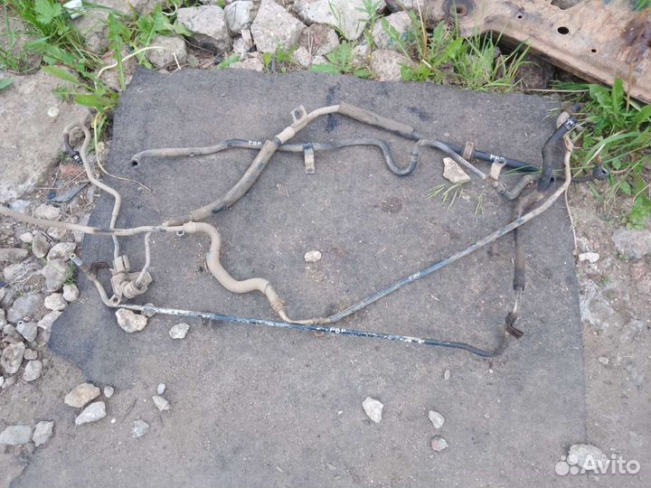 Трубка гур Mitsubishi RVR n74