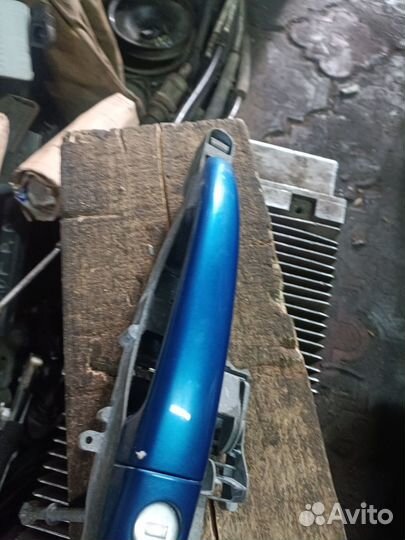 Передняя левая ручка Peugeot 308